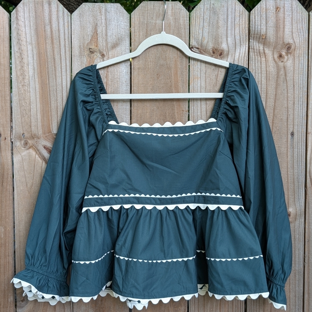 New Entro Forest Green Long Sleeve Babydoll Top White Trim